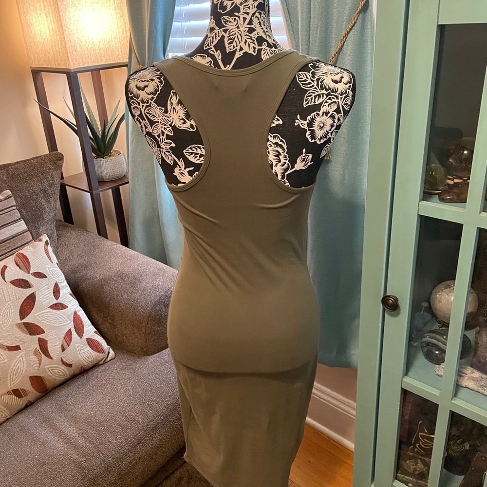 Green Dress - Picture 2 of 2
